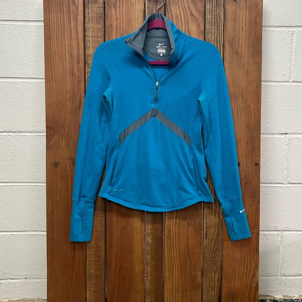 Nike Women’s size small dry-fit blue pullover - Picture 2 of 9